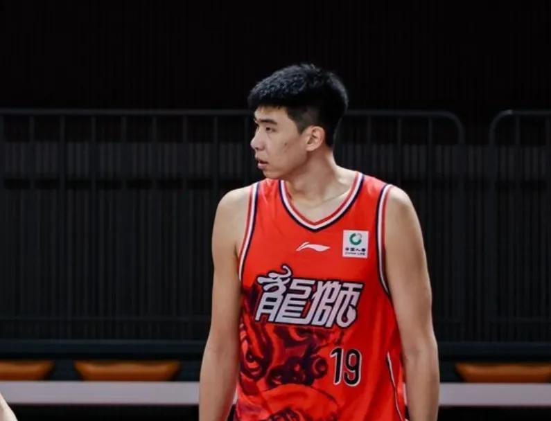 开云体育公司-给机会就爆!徐昕轰24分14板统治加时赛,低位蜕变,杜锋真不会用